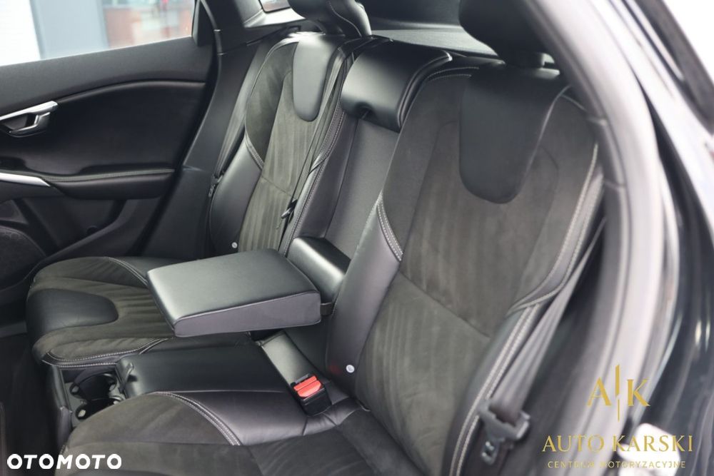 Volvo V40 - 33