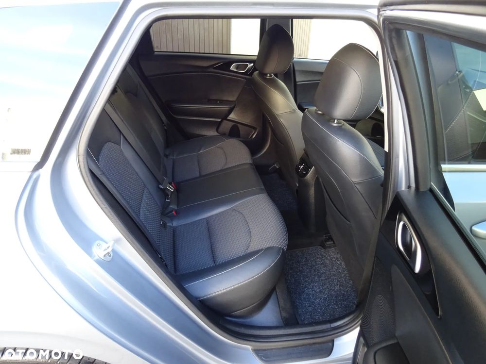 Kia Ceed 1.4 T-GDI DCT OPF Platinum Edition - 8
