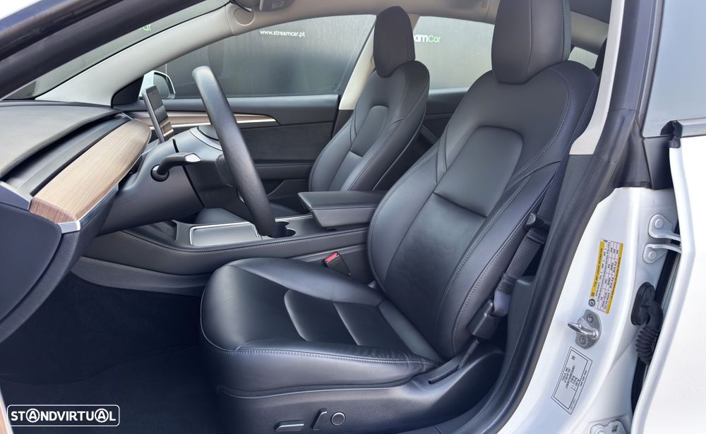 Tesla Model 3 - 13