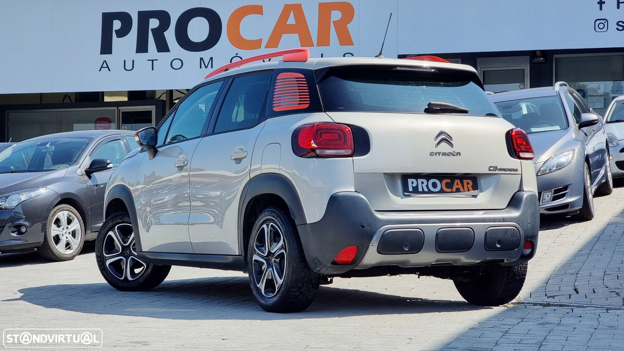 Citroën C3 Aircross 1.2 PureTech Live - 23