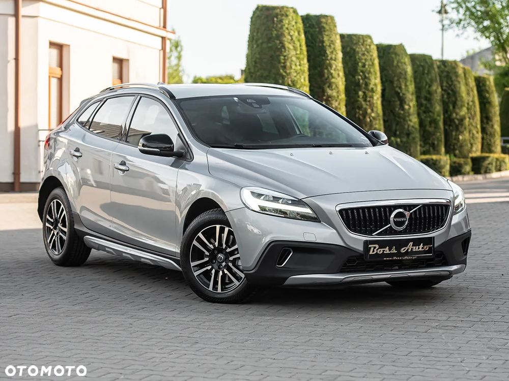 Volvo V40 Cross Country D2 Momentum - 2