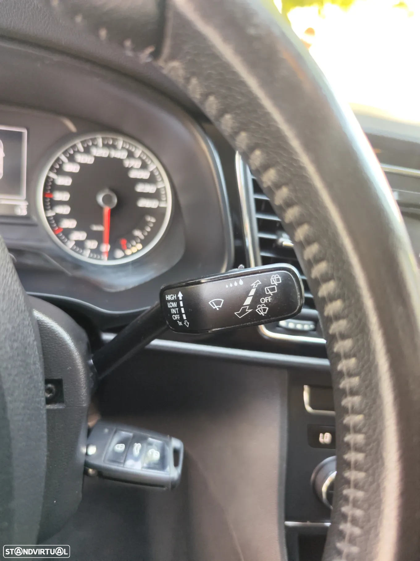 SEAT Leon ST 1.6 TDI Reference Ecomotive - 29