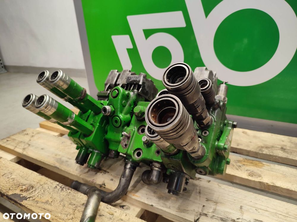Rozdzielacz hydrauliczny JOHN DEERE 6175M (AL225653) - 6