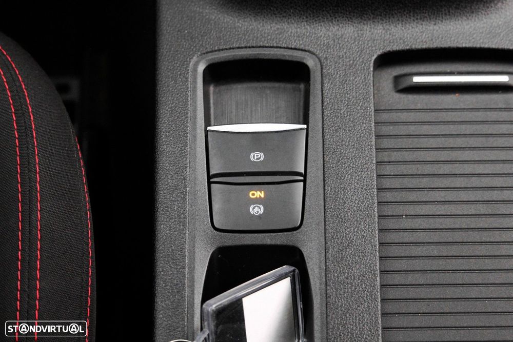 Ford Kuga 1.5 EcoBoost ST-Line - 25