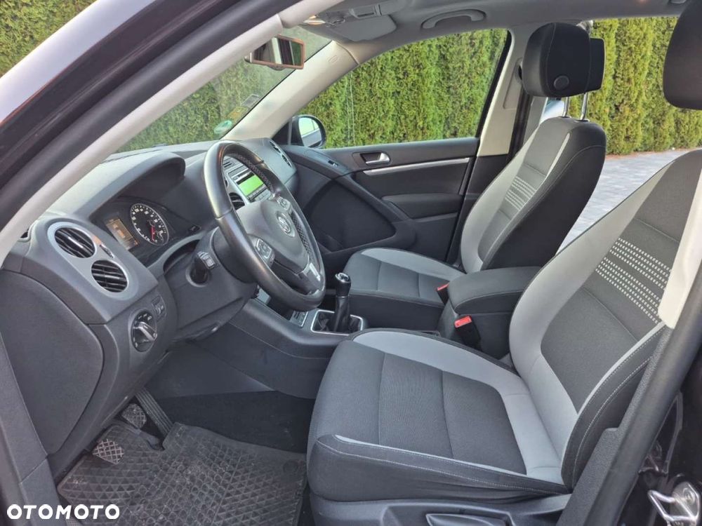 Volkswagen Tiguan - 12