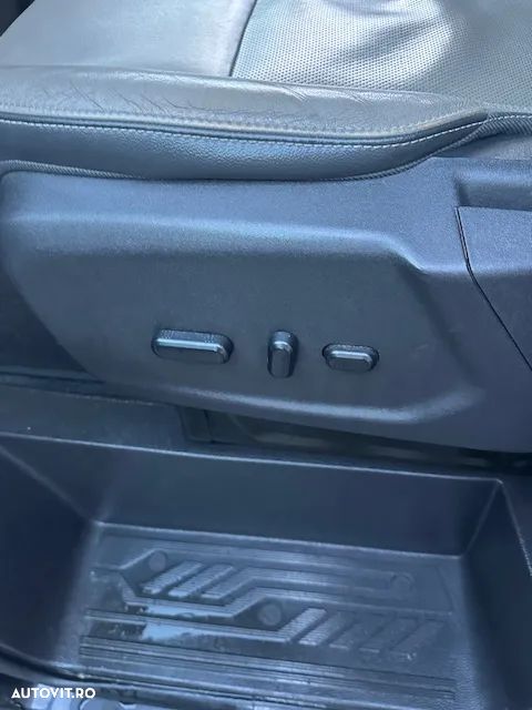 Ford Tourneo Custom 300 L2H1 VA Titanium - 26