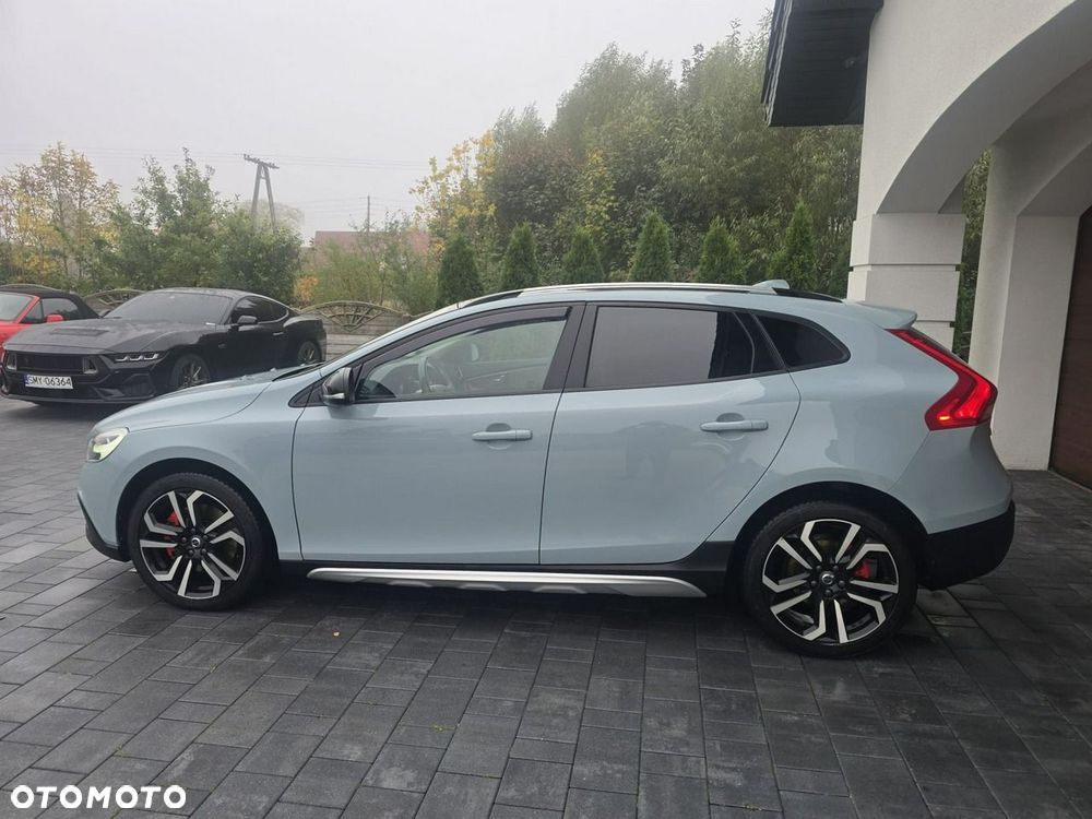 Volvo V40 Cross Country - 5