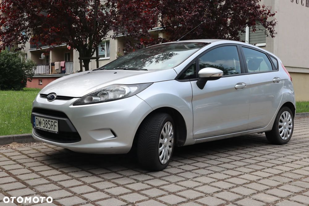 Ford Fiesta 1.25 Ambiente - 2