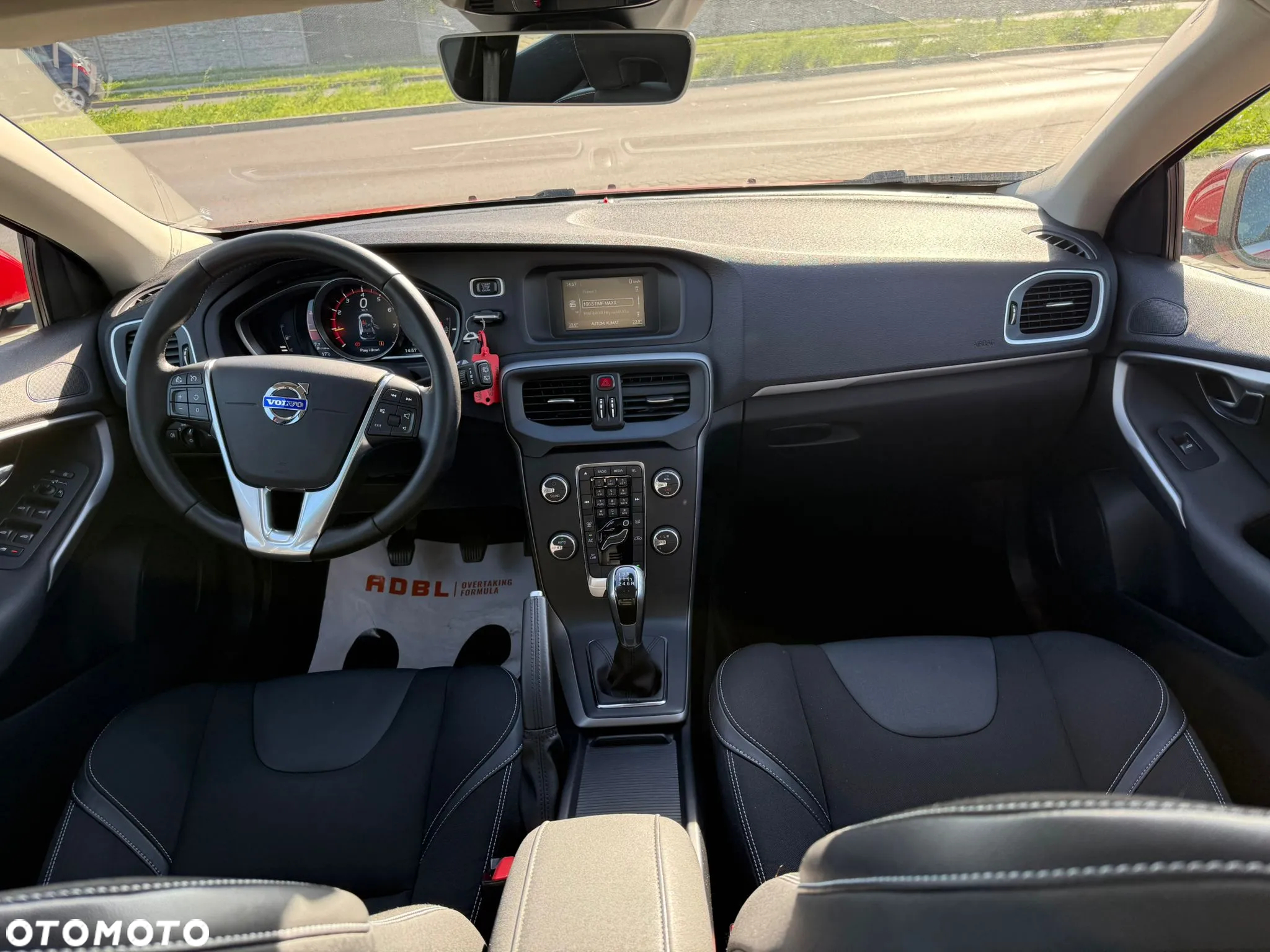 Volvo V40 T2 Drive-E Momentum - 7