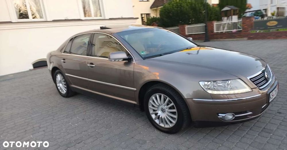 Volkswagen Phaeton - 19