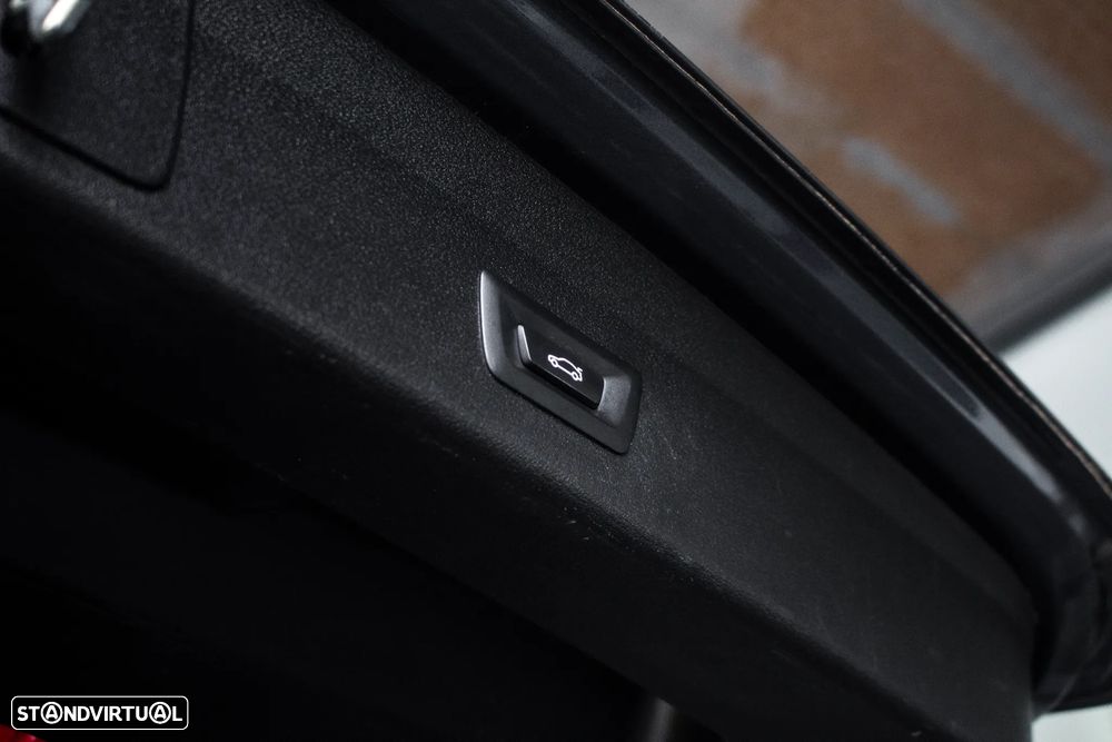 BMW X1 16 d sDrive Line Sport - 29