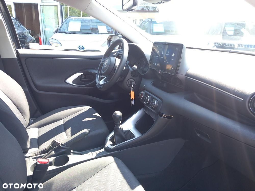 Toyota Yaris 1.5 Comfort - 13
