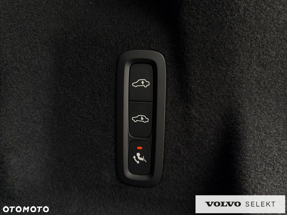 Volvo XC 60 - 30