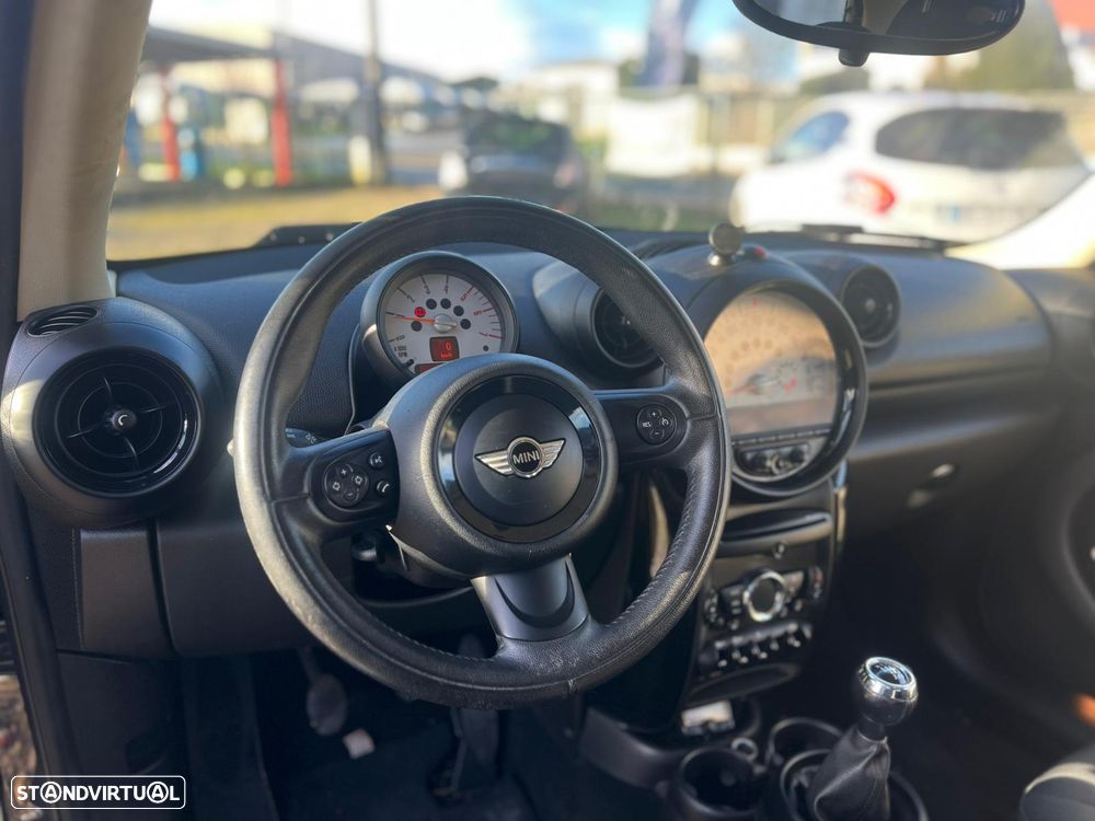 MINI Countryman One D - 5