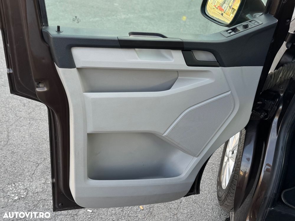 Volkswagen Transporter - 12