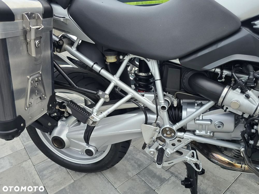 BMW R - 8