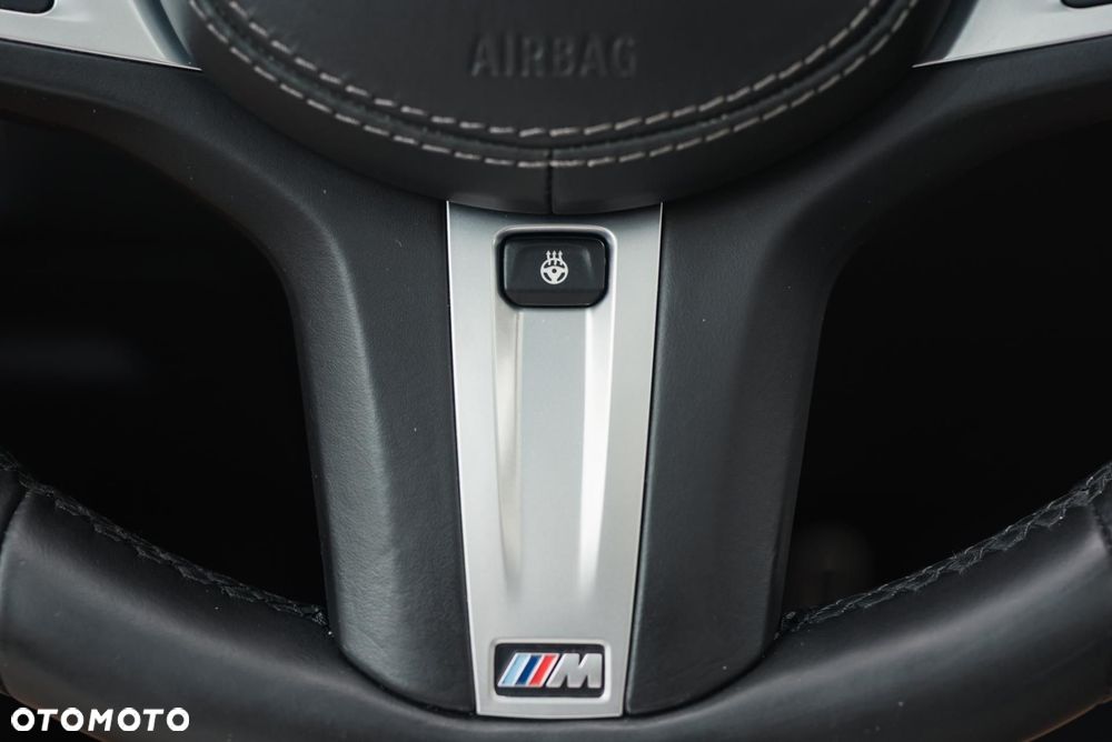 BMW X5 M50i - 29