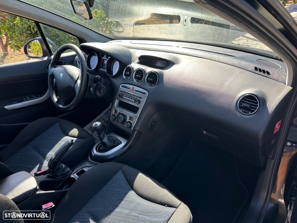 Peugeot 308 1.6 HDi Active - 37