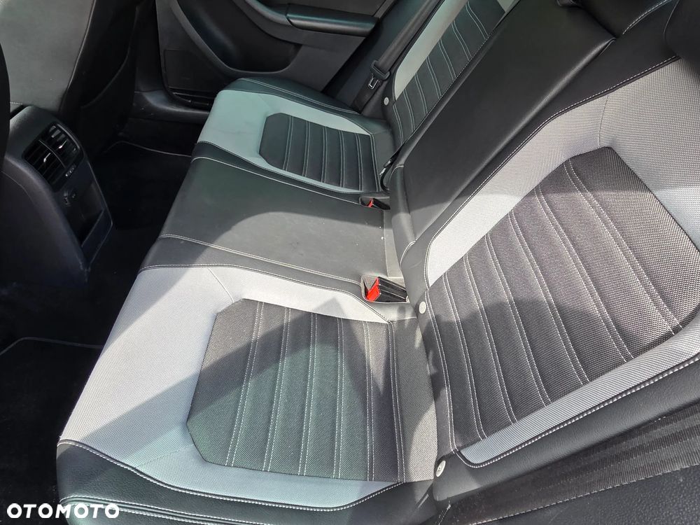 Volkswagen Jetta 1.4 TSI DSG BlueMotion Technology - 31