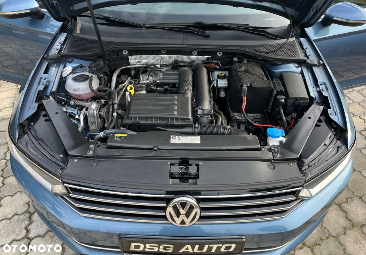 Volkswagen Passat - 38