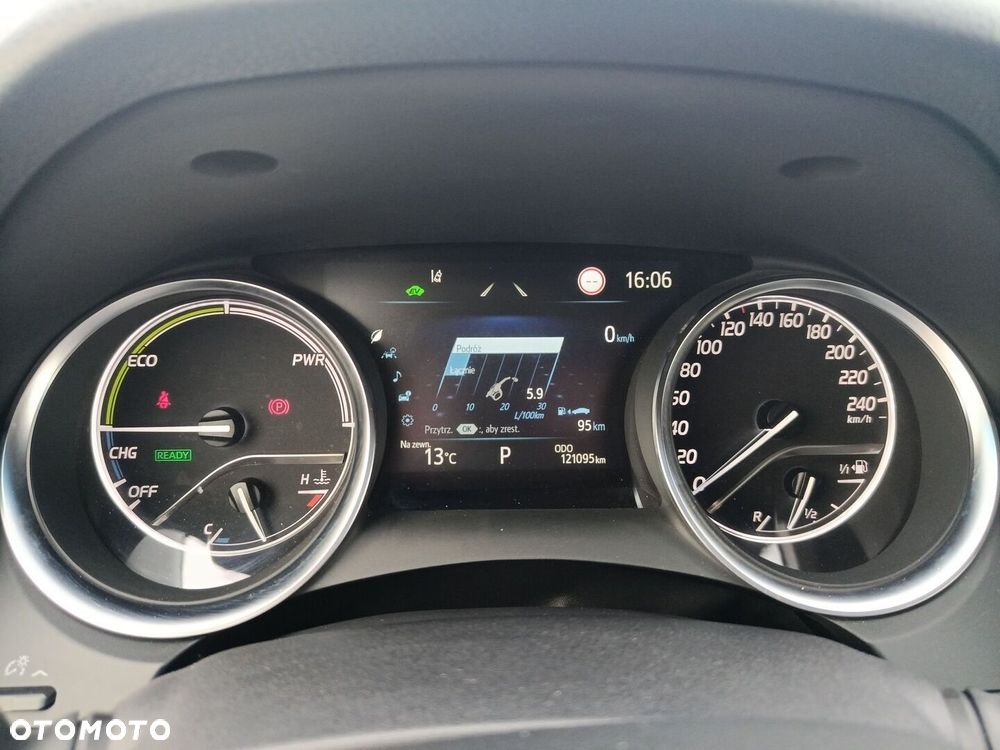 Toyota Camry 2.5 Hybrid Comfort CVT - 18