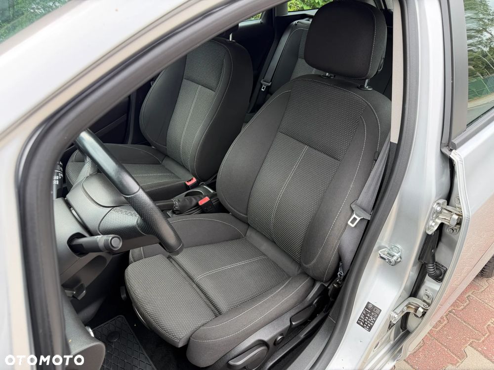 Opel Astra - 25