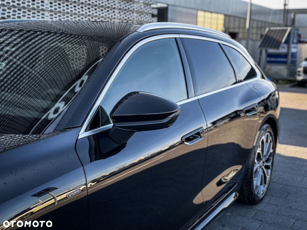 Audi A6 Avant - 16