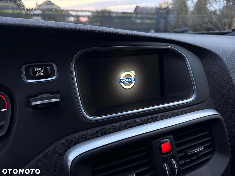 Volvo V40 - 15