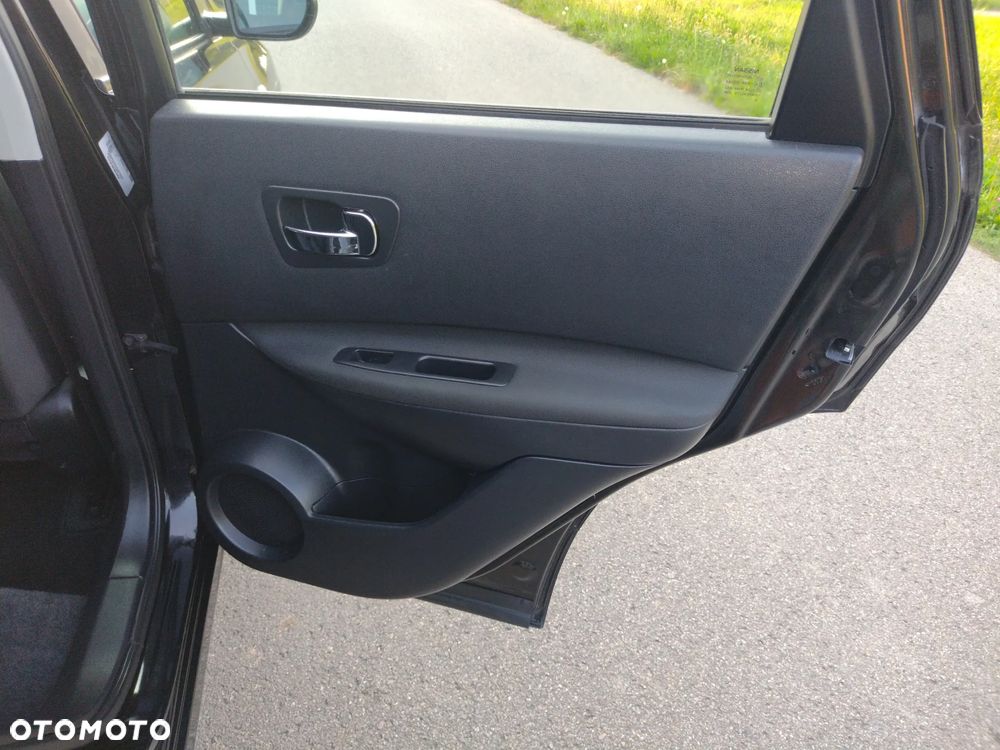 Nissan Qashqai 2.0 360 - 18