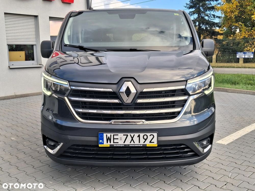 Renault Trafic 2022 photo 2