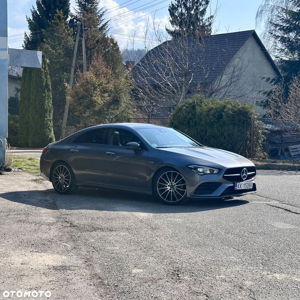 Mercedes-Benz CLA 180 7G-DCT Edition AMG Line - 2