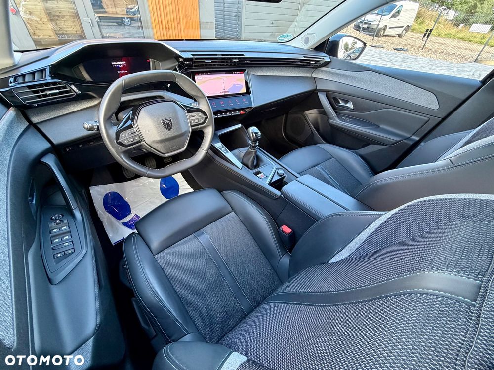 Peugeot 308 - 23