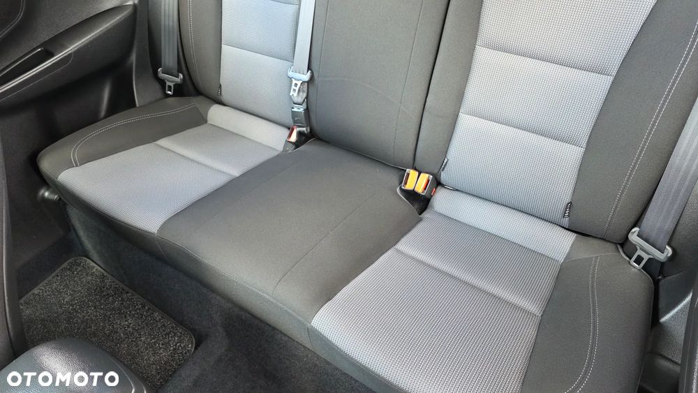 Hyundai i30 1.4 Fifa World Cup Edition - 18