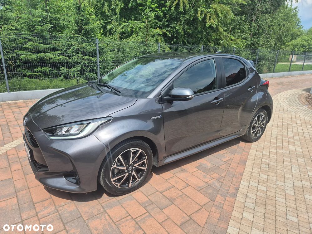 Toyota Yaris Hybrid 100 Dynamic EU6 - 11