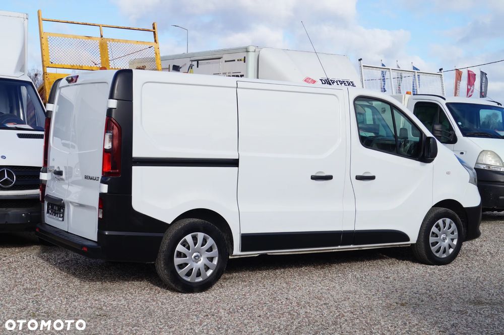 Renault Trafic - 8