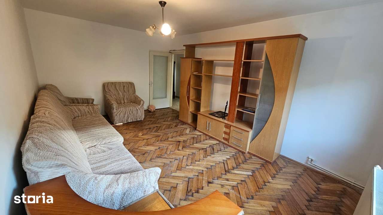 2camere Nae Leonard, etaj 1 — fotografia 1