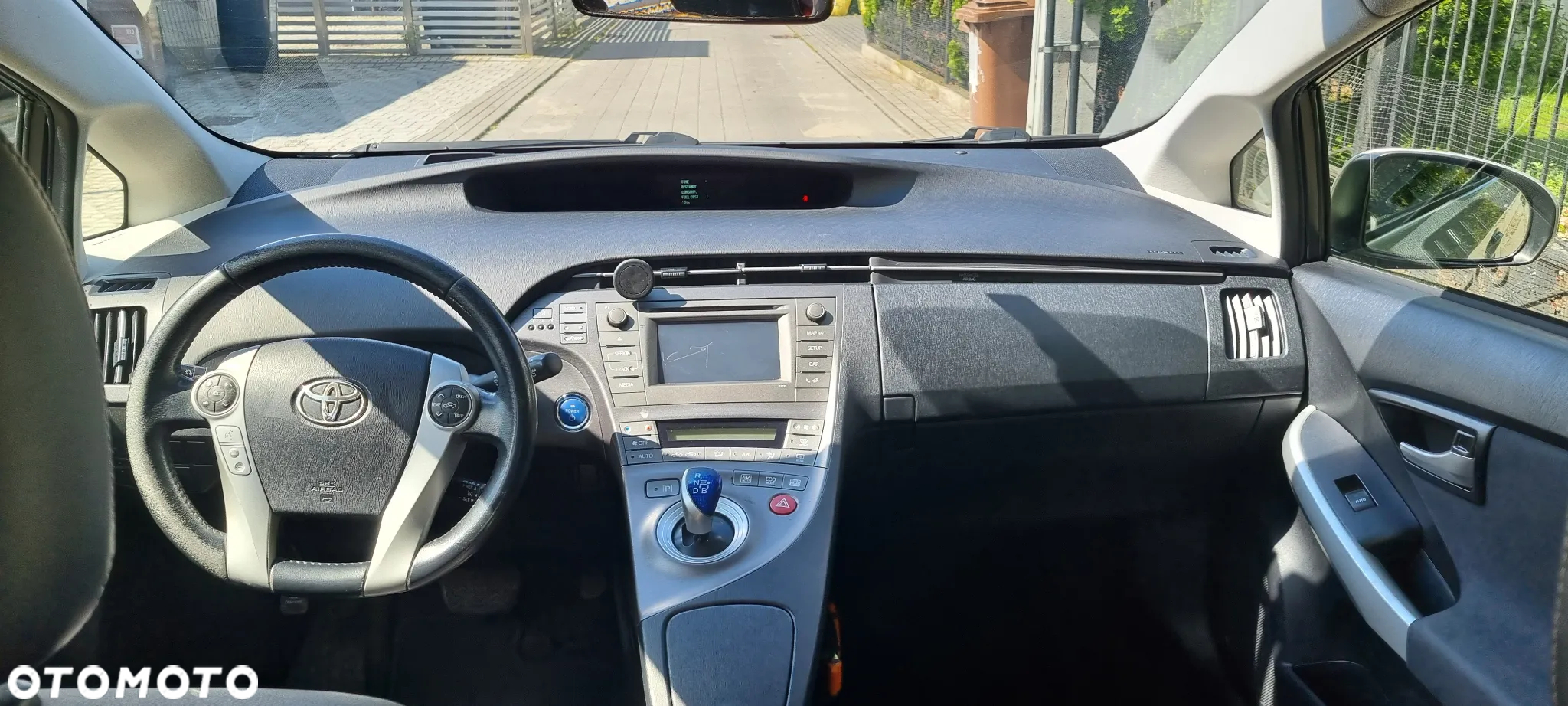 Toyota Prius 1.8 HSD Prestige - 7