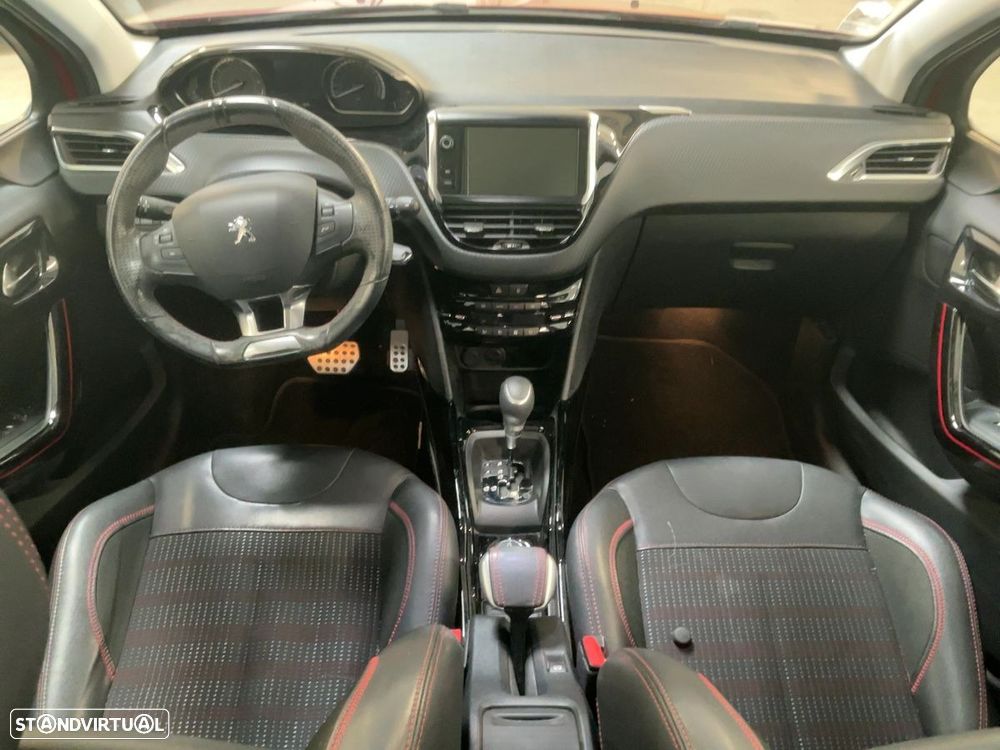 Peugeot 2008 1.2 PureTech GT Line EAT6 - 5