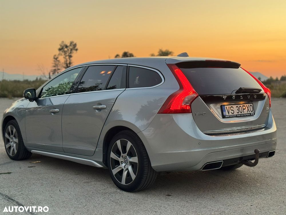 Volvo V60 D5 AWD Geartronic Summum - 7