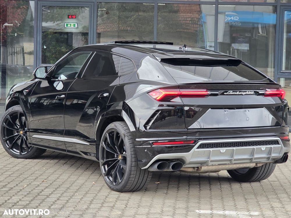 Lamborghini URUS - 3
