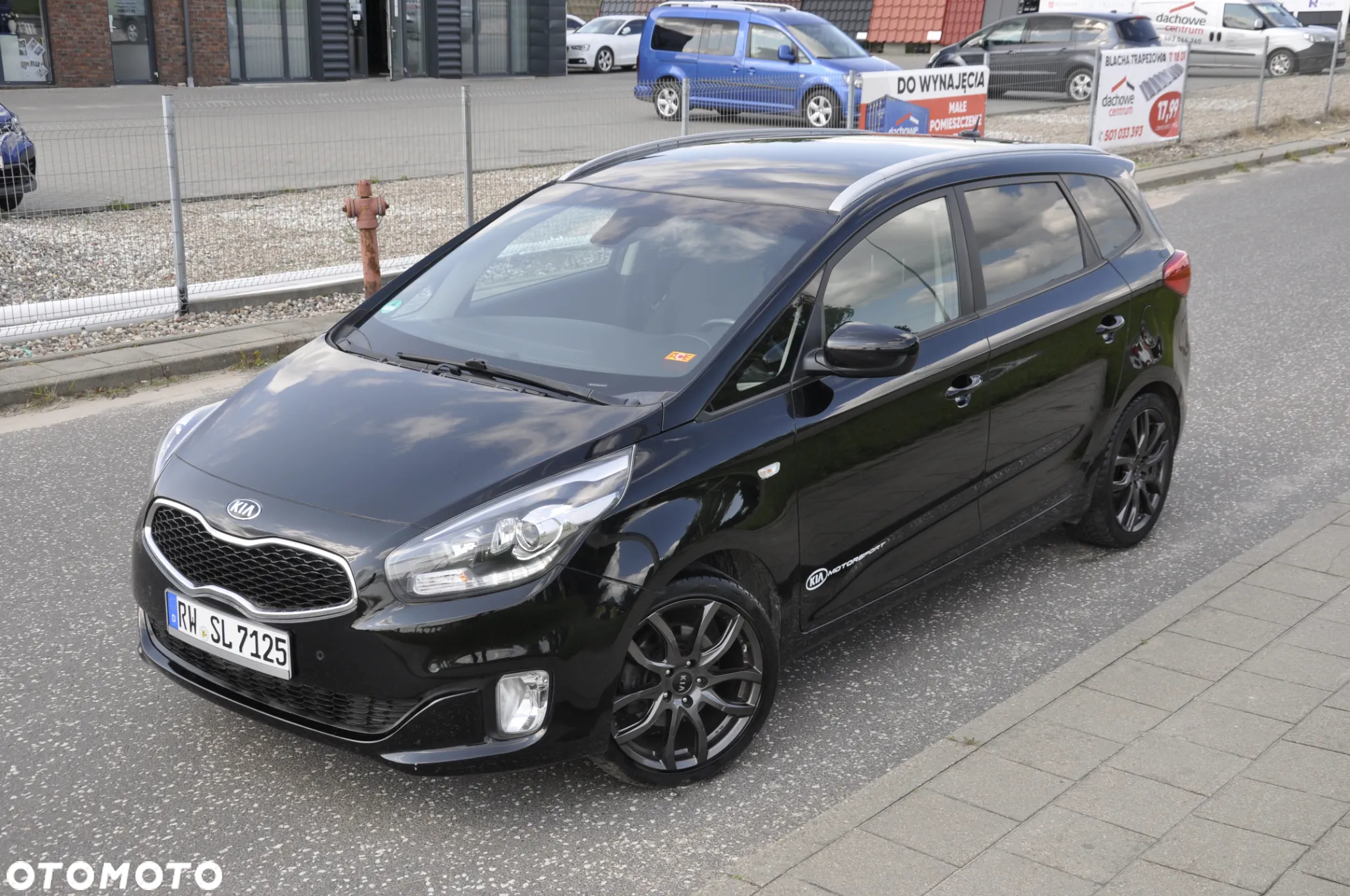 Kia Carens 1.7 CRDi 136 Dream Team Edition - 3