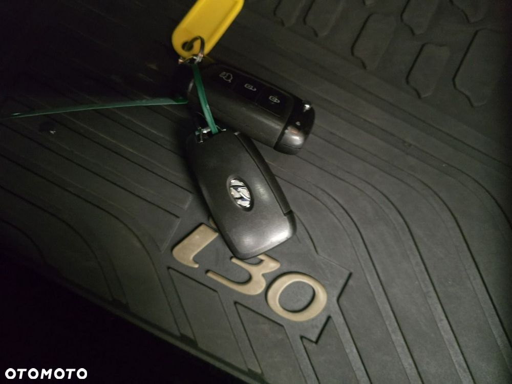 Hyundai i30 - 16
