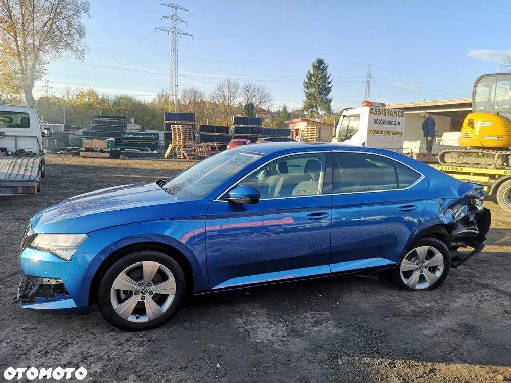 Skoda Superb 2.0 TDI DSG Ambition - 6
