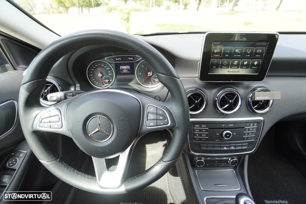 Mercedes-Benz A 180 - 6