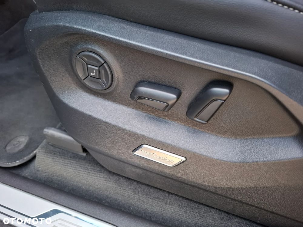 Volkswagen Touareg 3.0 V6 TDI 4Motion Elegance - 17