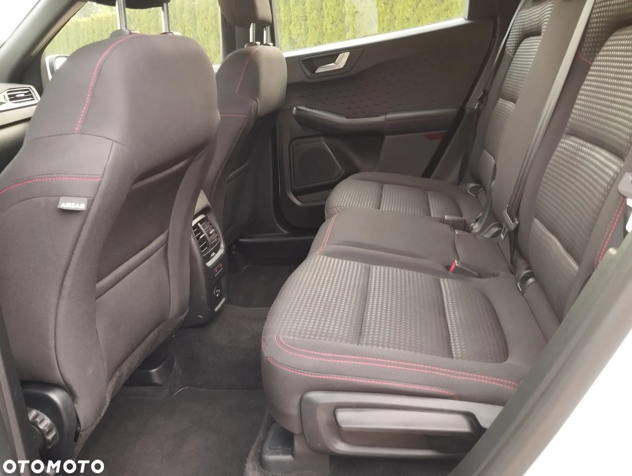 Ford Kuga 2.0 EcoBlue Hybrid ST-LINE - 17