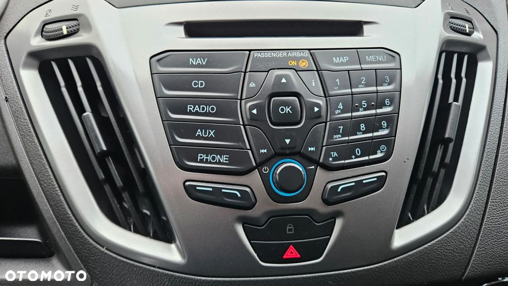 Ford Custom 2,2TDCI 155KM - 23