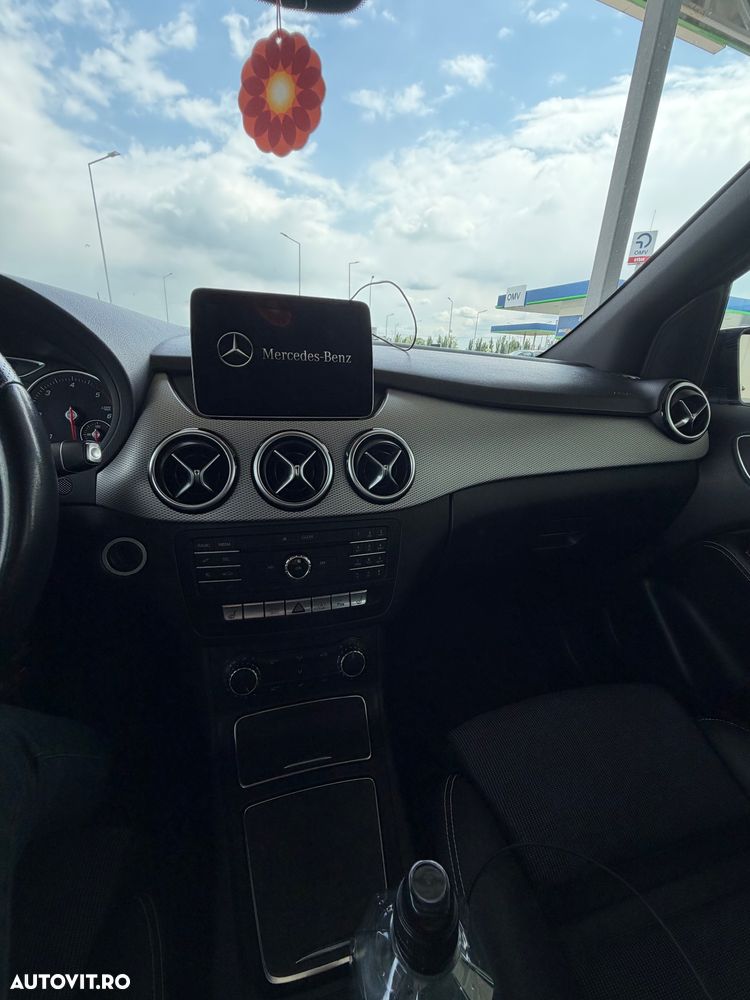 Mercedes-Benz B 220 d 4Matic Aut. - 3