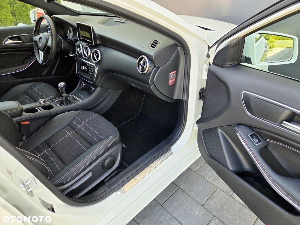 Mercedes-Benz Klasa A 180 Peak Edition - 29