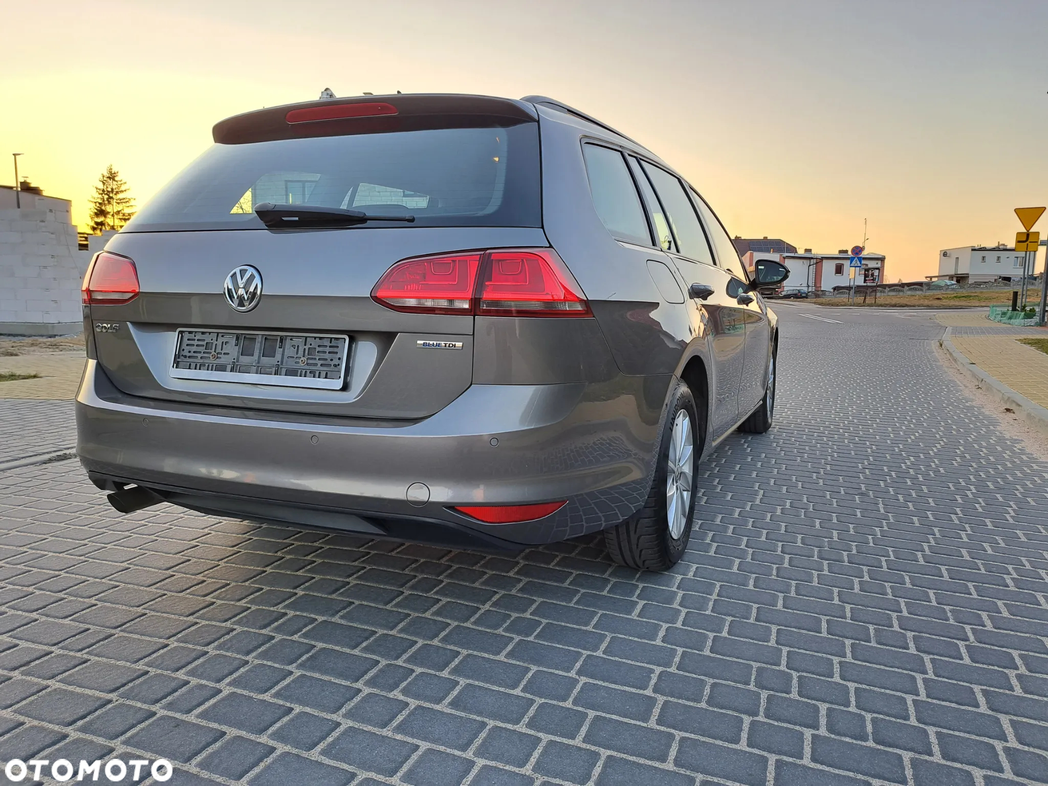 Volkswagen Golf VII 1.6 TDI BMT Trendline - 7